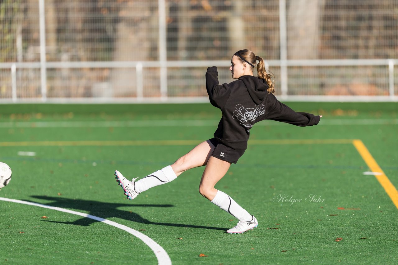 Bild 114 - wBJ VfL Pinneberg2 - Eimsbuttler TV 3 : Ergebnis: 5:0